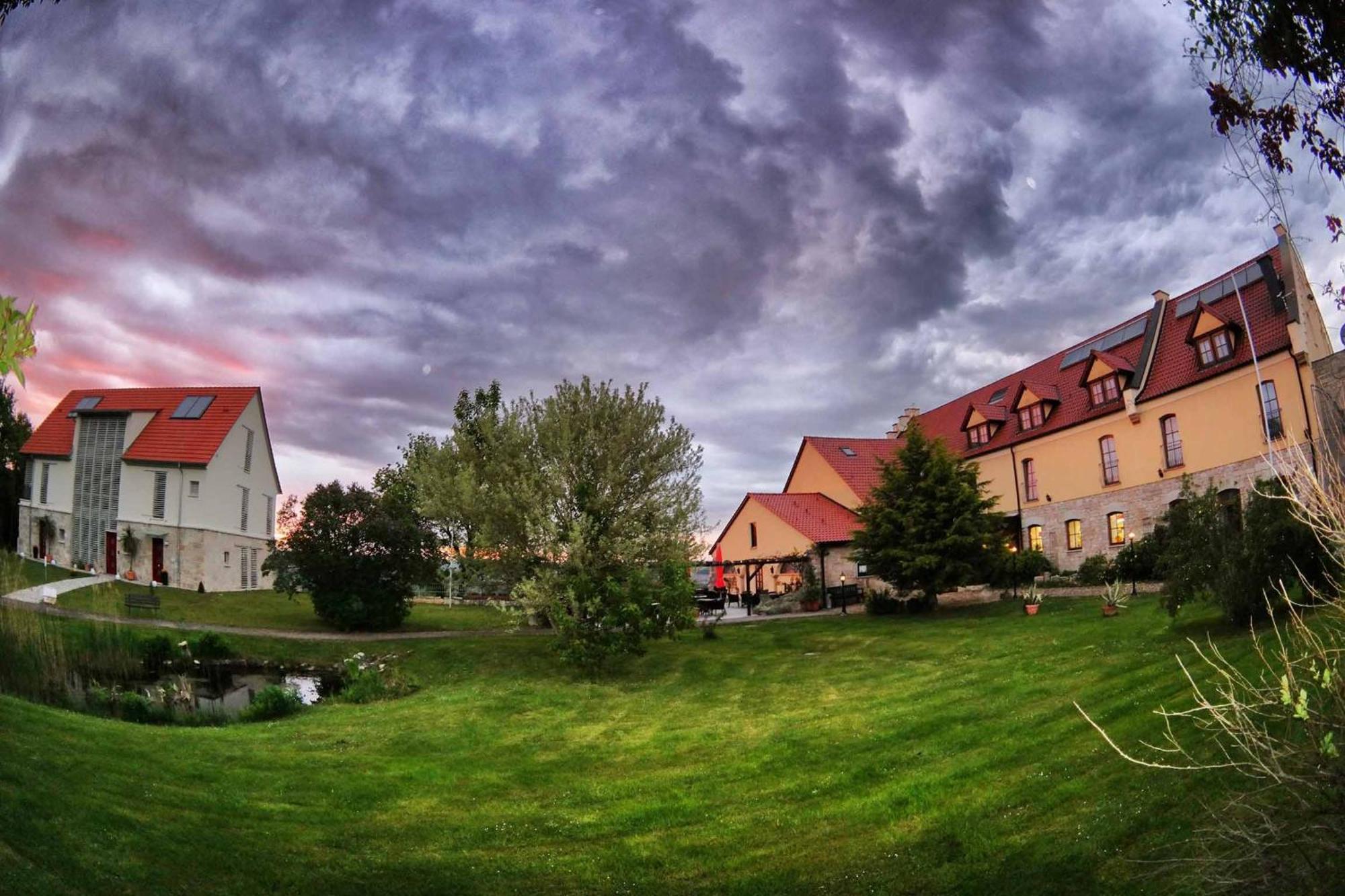 Und Restaurant Rittergut Kreipitzsch Hotel *
